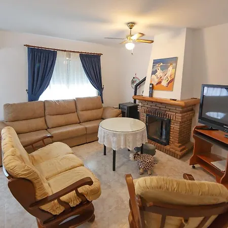 Casa Familiar La Lunara * Касерес