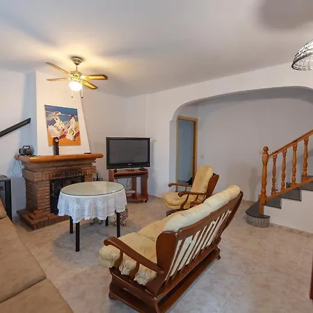 Casa Familiar La Lunara