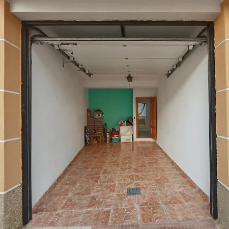 Casa Familiar La Lunara