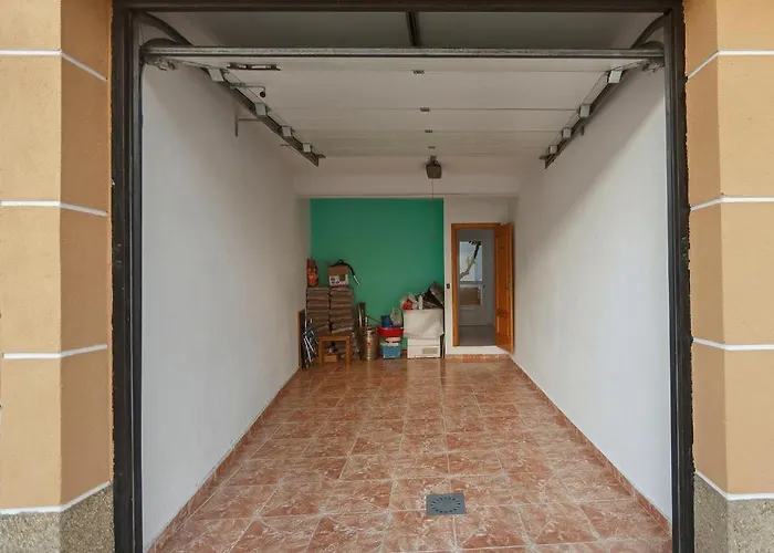 Casa Familiar La Lunara